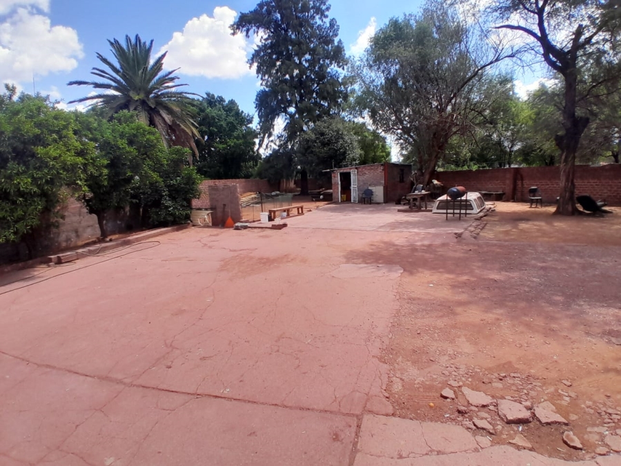 5 Bedroom Property for Sale in Kathu Northern Cape